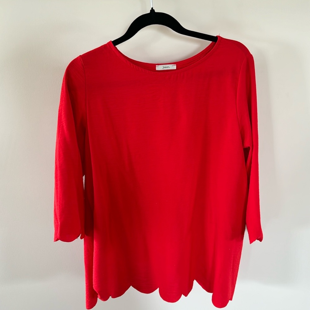 JODIFUL open back scalloped blouse